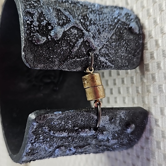 ADRIANA ALLEN - Picture 4 of 7